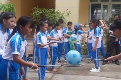 Nhảy dân vũ Fly